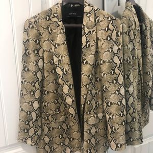 Statement piece- classy reptile blazer